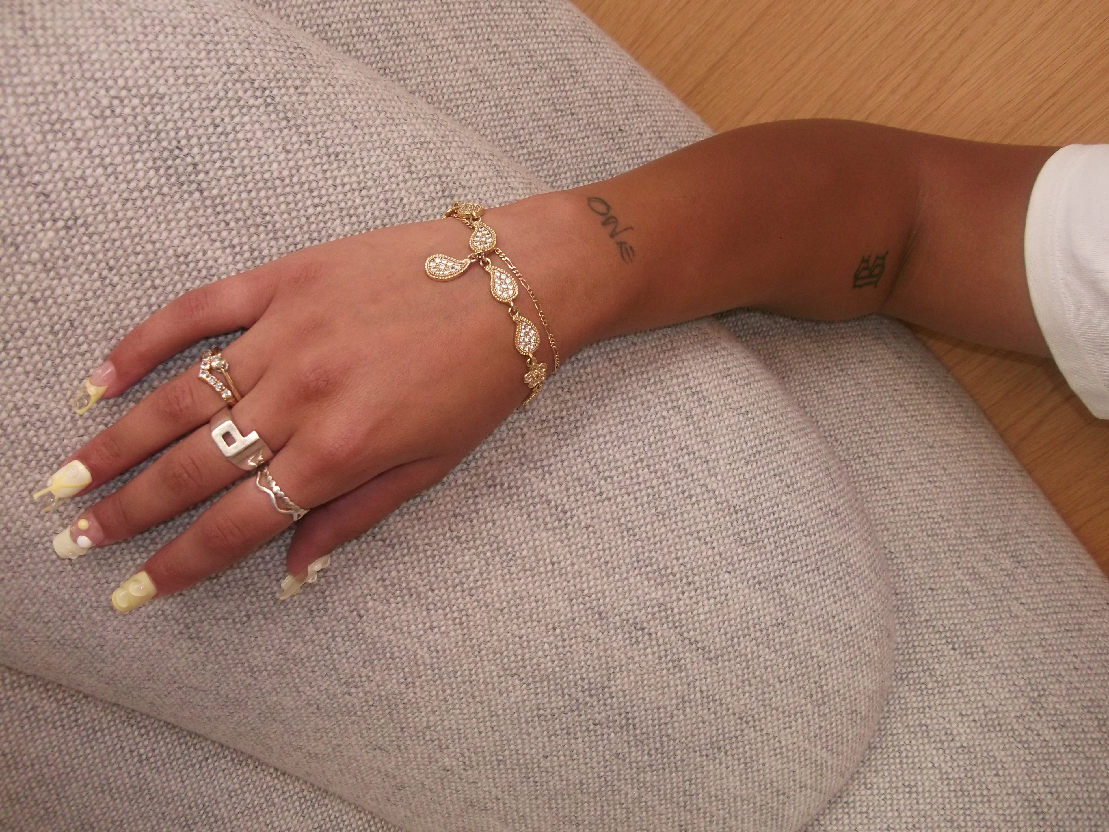 ICED PAISLEY // WRIST